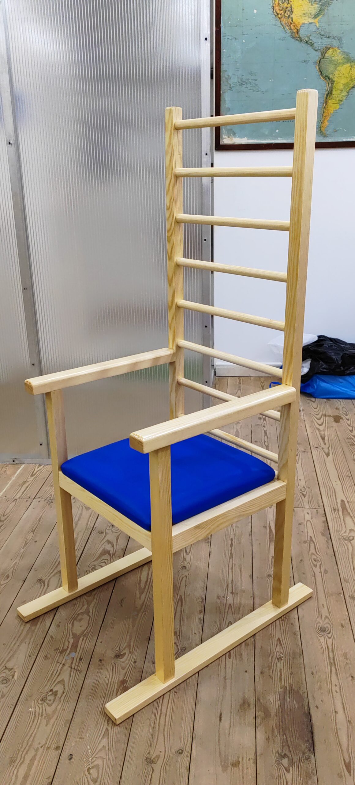 Chaise Espalier avec accoudoirs